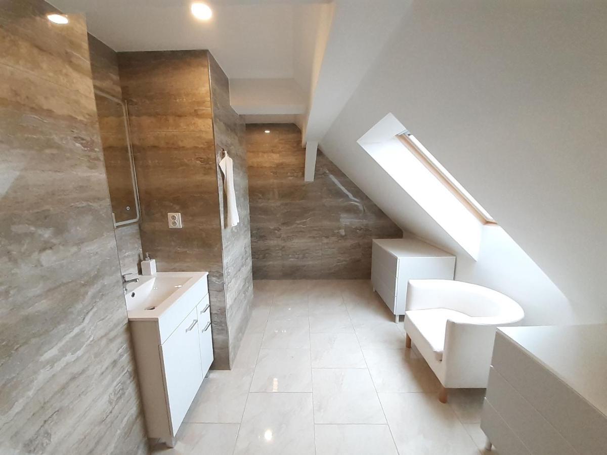 Apartmany V Centru - ลาซเน คินชวาร์ท ภายนอก รูปภาพ